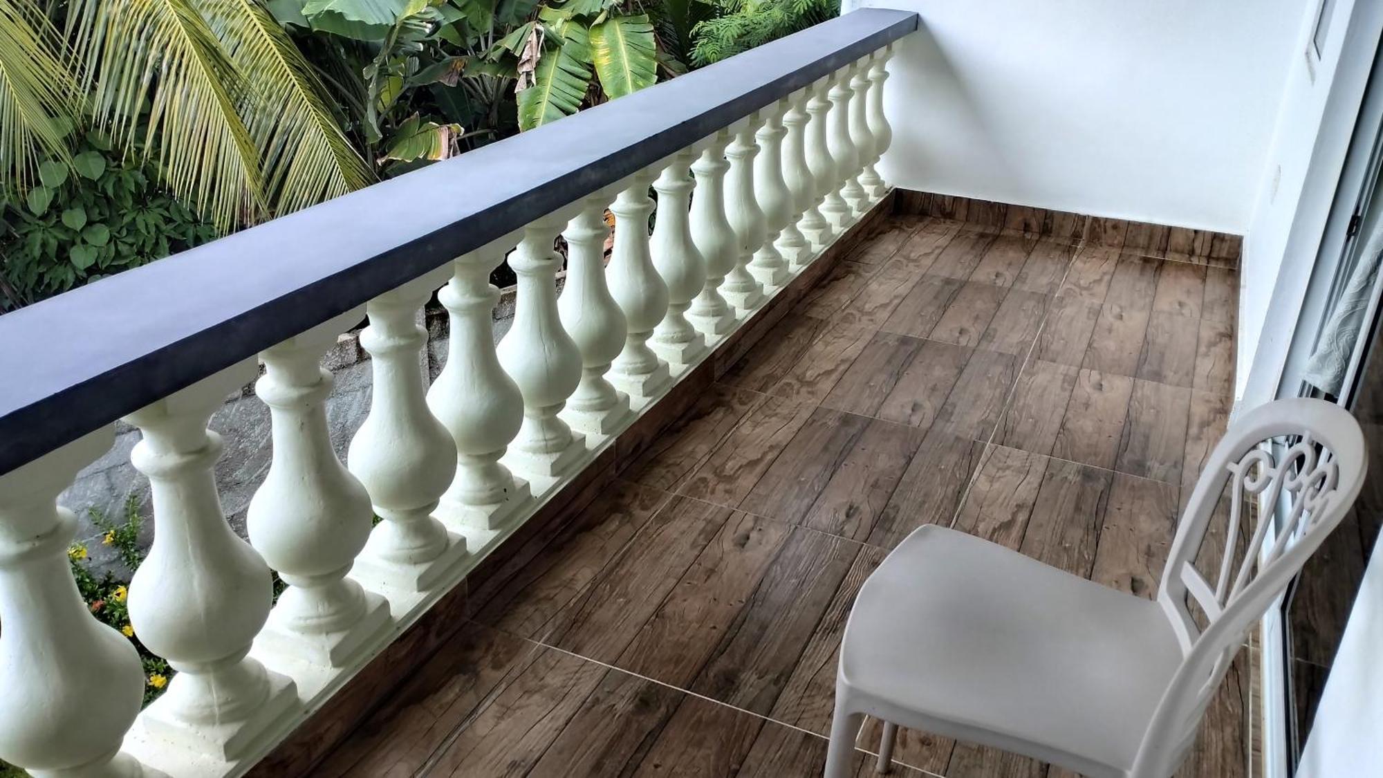 Dovass Self Catering Apartments Takamaka Εξωτερικό φωτογραφία