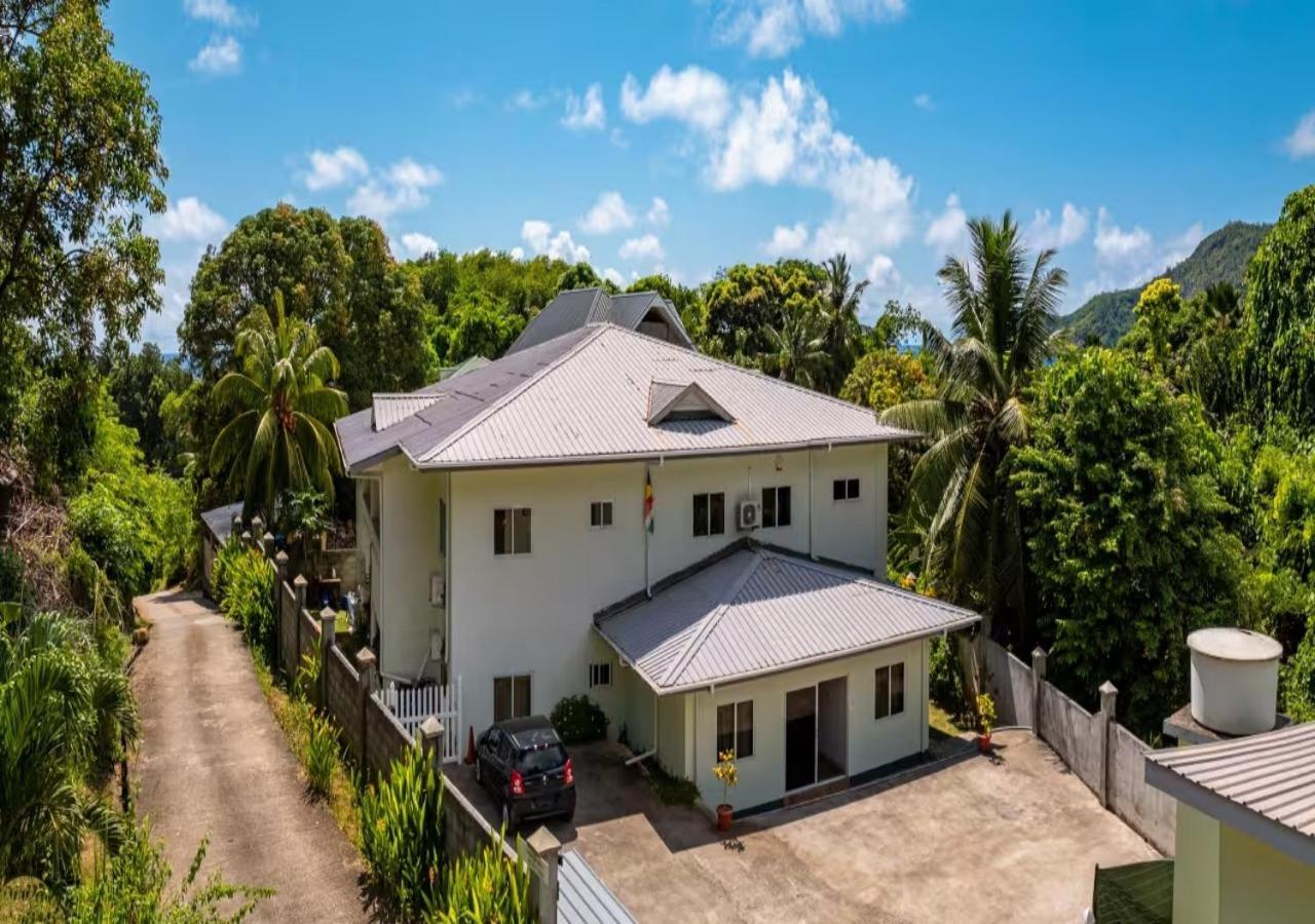 Dovass Self Catering Apartments Takamaka Εξωτερικό φωτογραφία